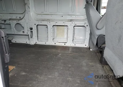 2015 Ford Transit T-250 z USA, uszkodzony, nr VIN 1FTNR2ZM2FKA15125